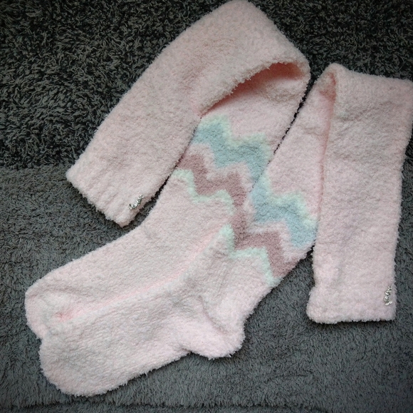 đNWTđ 2 PK PLUSH WINTER THIGH HIGH CLOUD SOCKS - Picture 4 of 7
